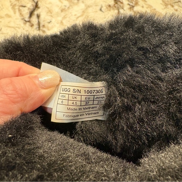 UGG Bailey Bow Tall II Boot Size 6 - Picture 6 of 7